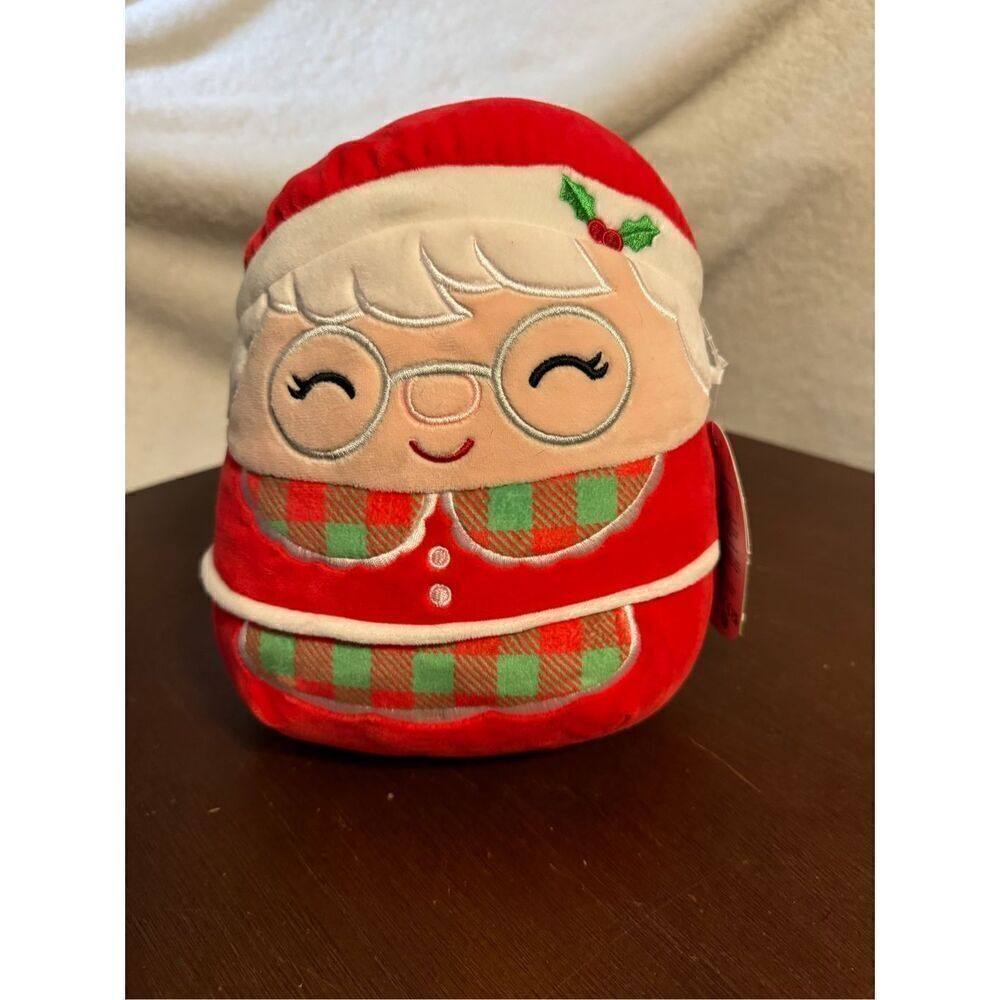 NWT Squishmallow Mrs  Nicolette Claus